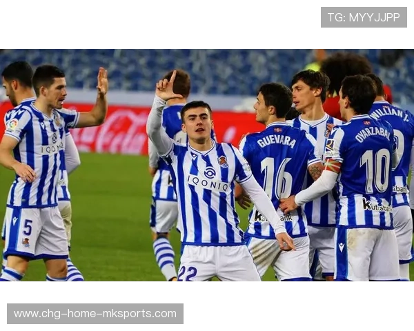 皇家社会高速推进逐步破解对方禁区外结构