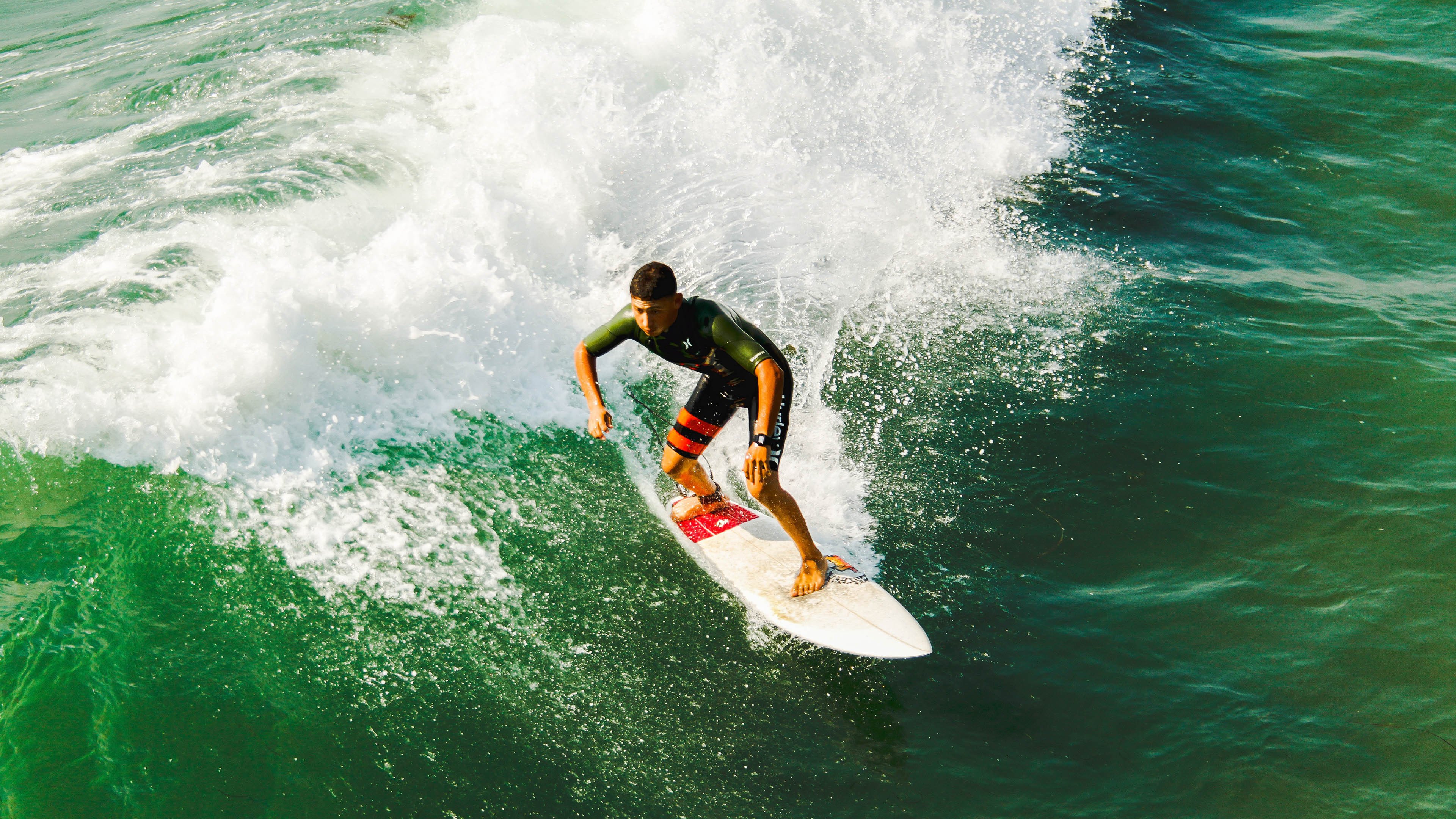 混合泳对决瑞士沉着冷静，混合泳视频